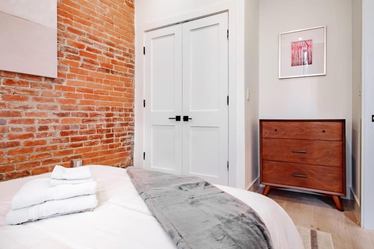 Apartment Barracks Row & Eastern Market Oasis Transit-friendly *